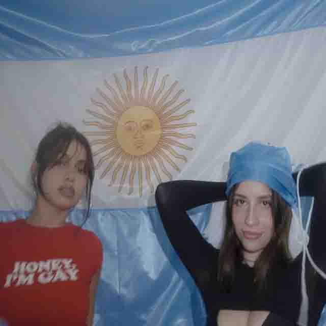 turrobaby – Bajo El Sol – Lloviendo En La&nbsp;Ciudad