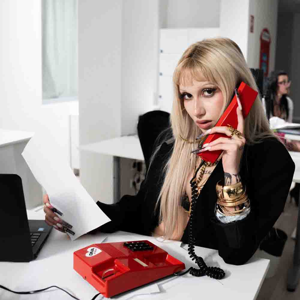 Metrika – DIVA DEL INFIERNO