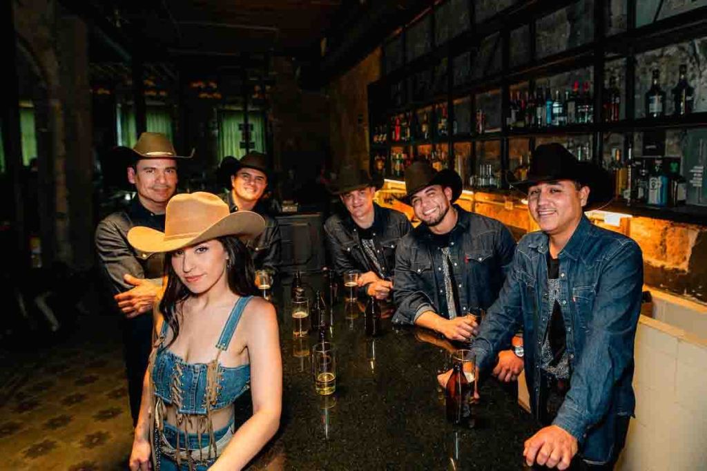 Sofi Saar consolida su popteño en 2025 y abre una nueva etapa con´50/50´ para el&nbsp;2026