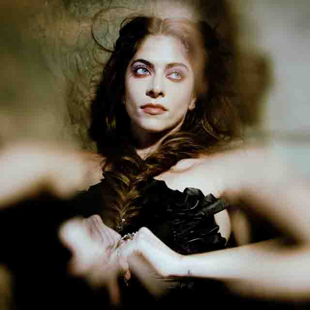 Sofia Thompson – Dmentes