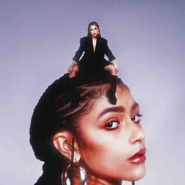 More – En Tercera&nbsp;Persona